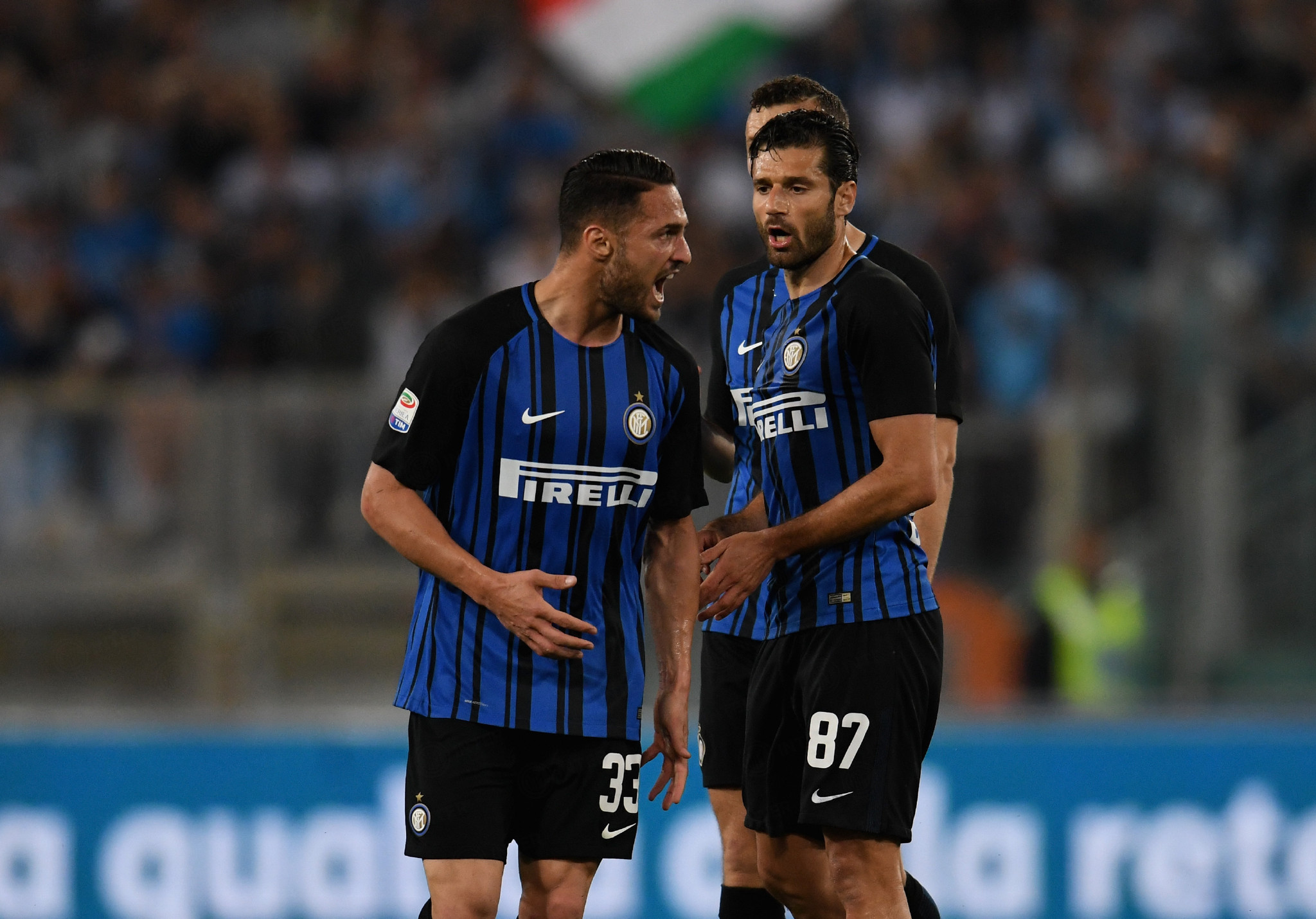 鲁尼：我爱逛廉价商店，买咖喱味方便面和薯片吃